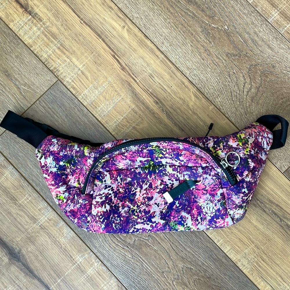Lululemon seawheeze belt bag